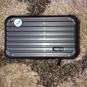 Gray Rinowa Accessory